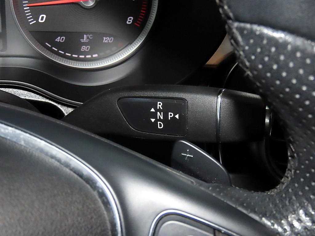 Mercedes Benz GLC Class 2019 Negro - Importación desde Corea - HF Imports Iquique - Foto 13