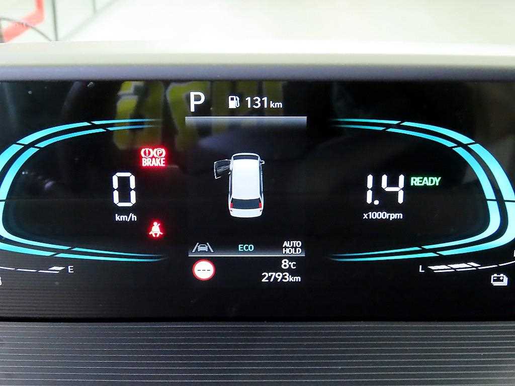 HYUNDAI Staria - Vista 9