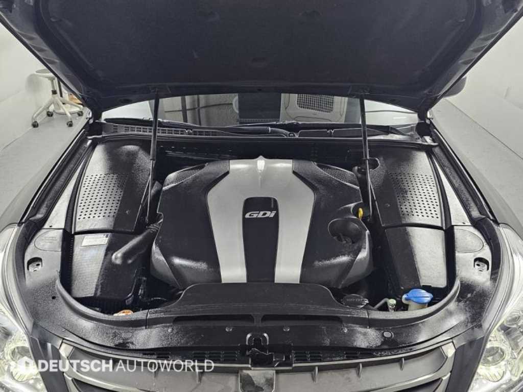 HYUNDAI Equus - Vista 6