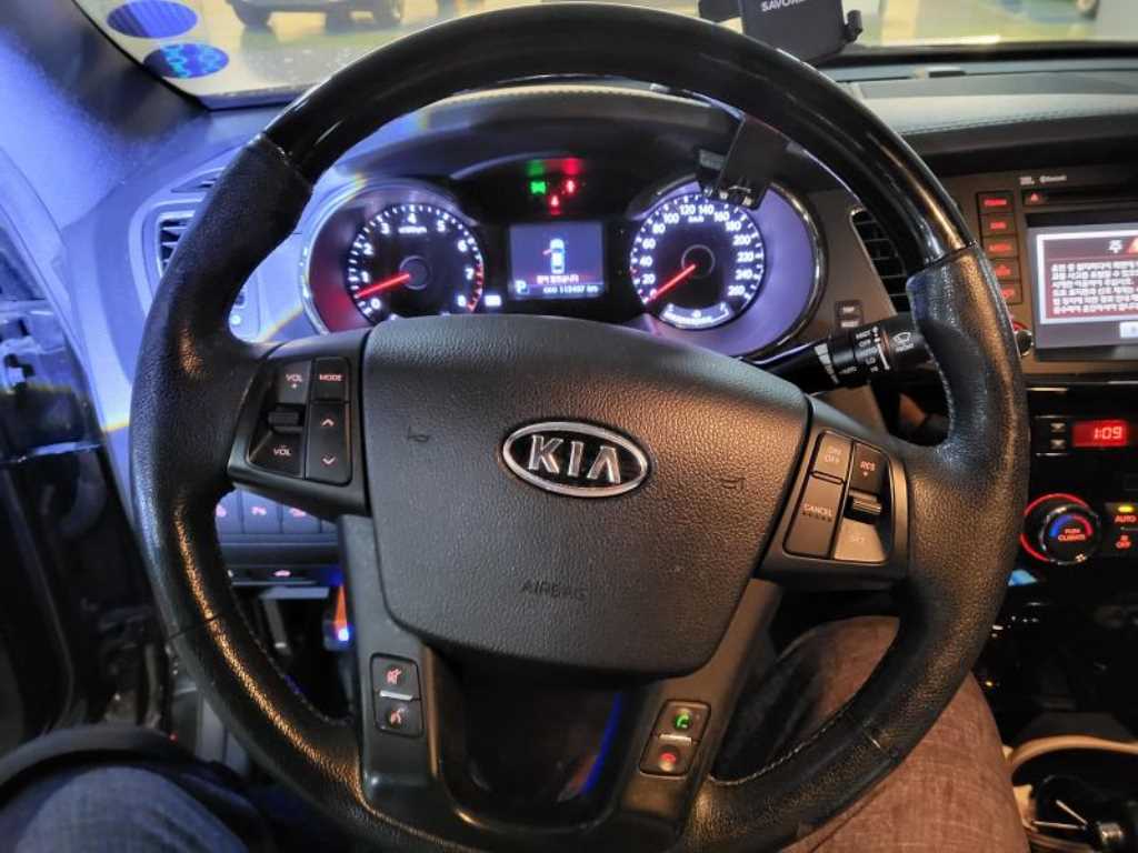 KIA K7 - Vista 11