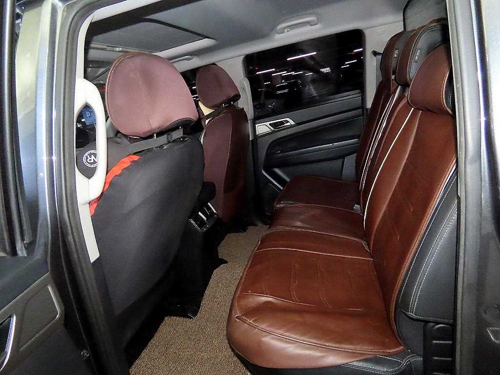 Ssangyong Rexton - Vista 7