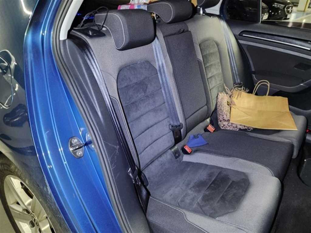 Volkswagen Golf - Vista 3