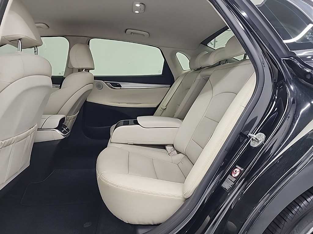 HYUNDAI Grandeur - Vista 12