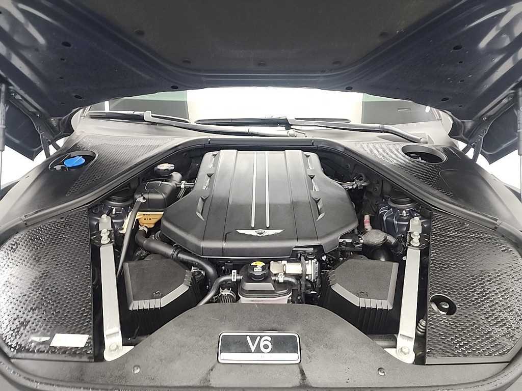 Genesis G90 - Vista 6