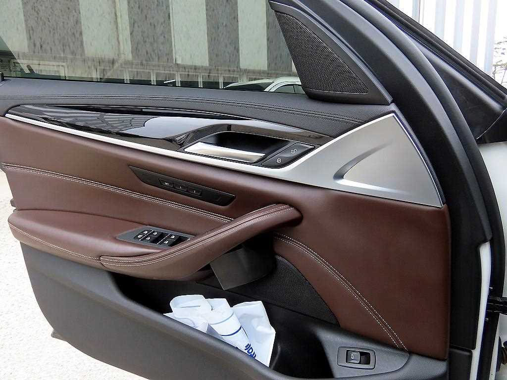 BMW 5 Series 2019 Blanco - Importación desde Corea - HF Imports Iquique - Foto 13