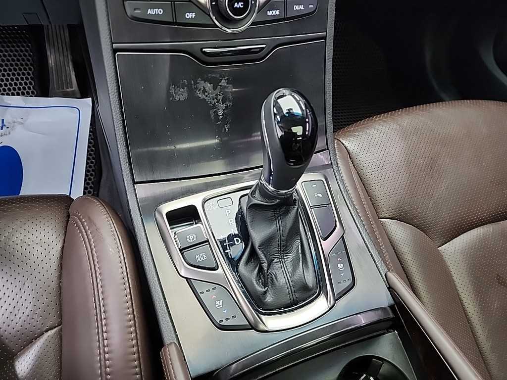 HYUNDAI Grandeur - Vista 8