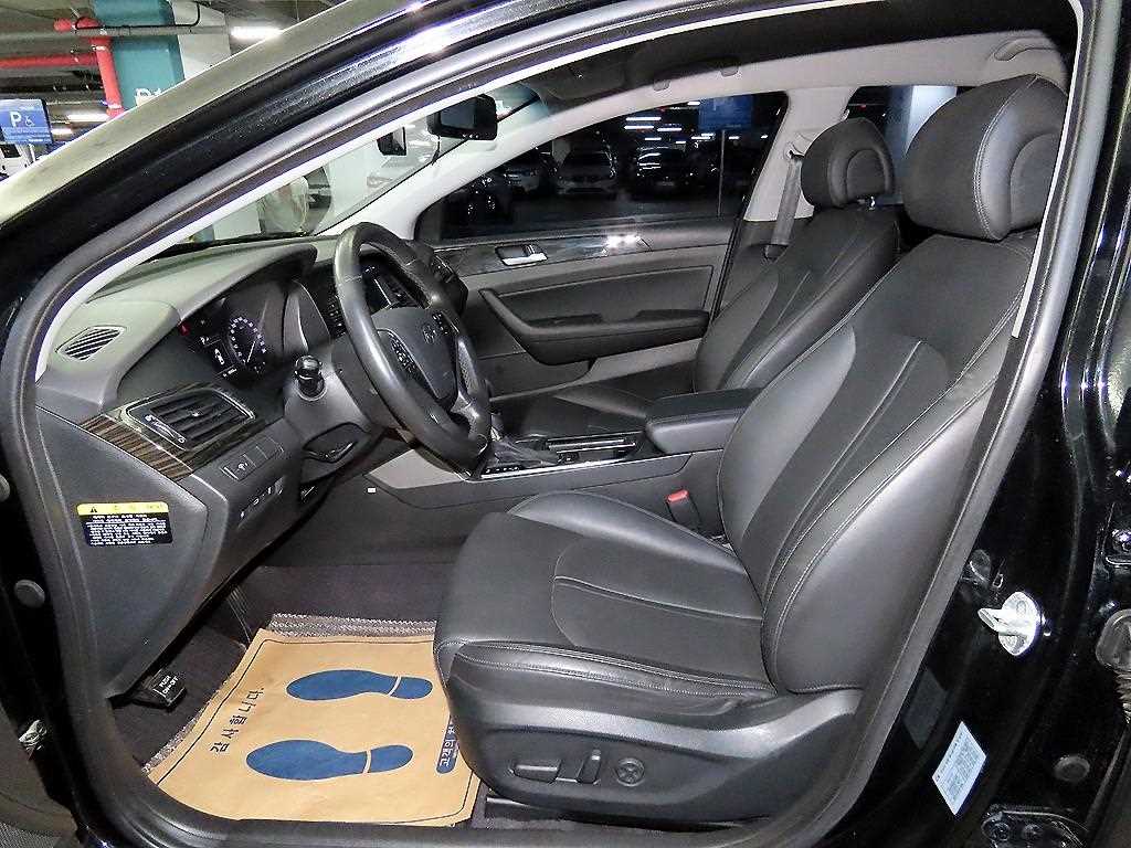 HYUNDAI Sonata - Vista 6