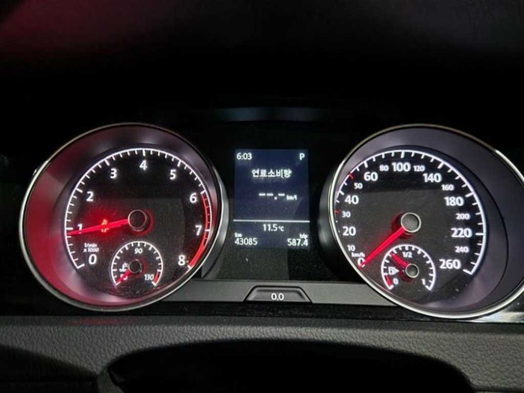 Volkswagen Golf - Vista 6