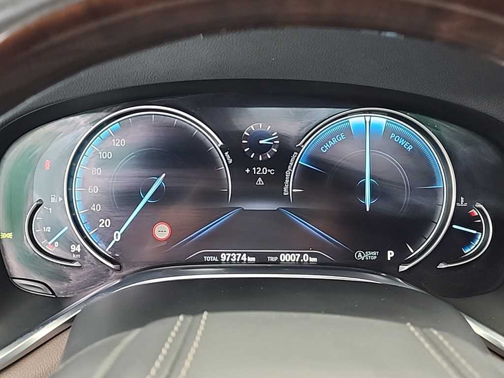 BMW 7 Series - Vista 6