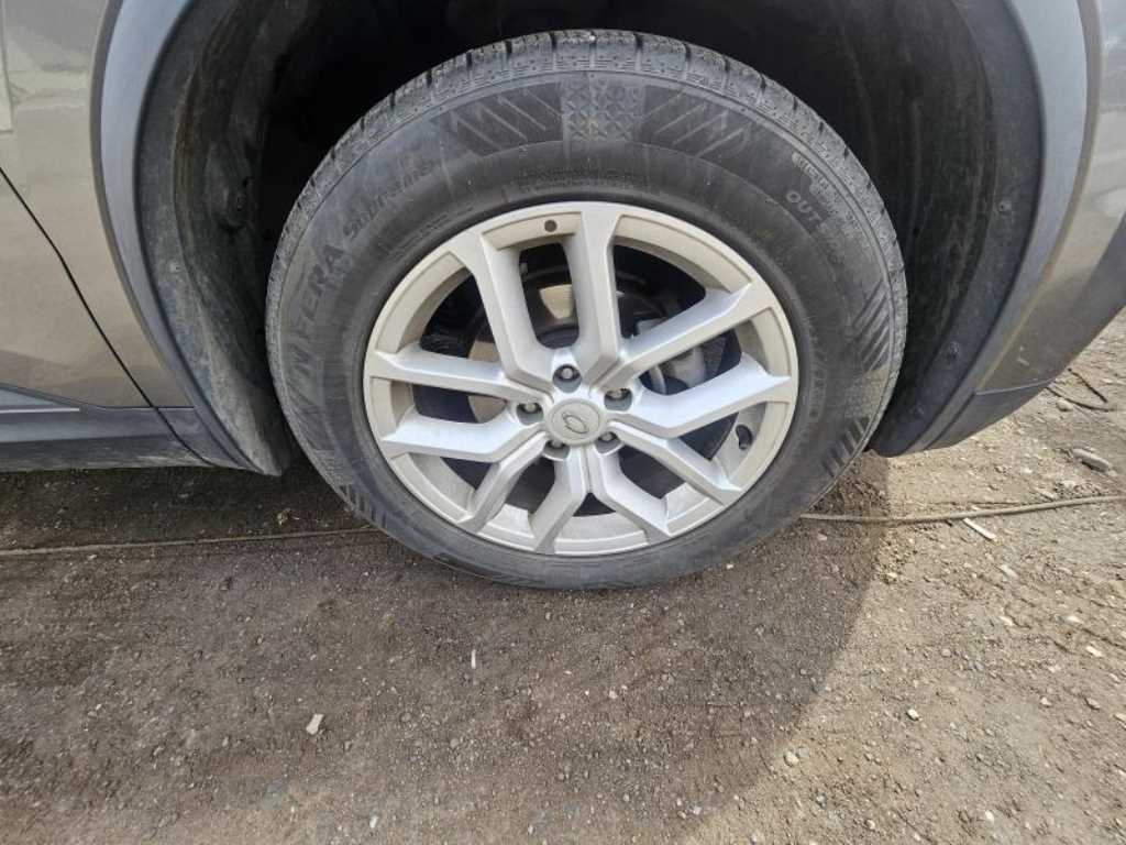 SAMSUNG QM6 - Vista 6