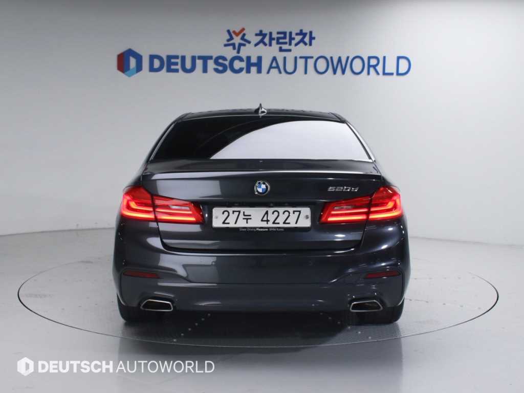 BMW 5 Series - Vista 4