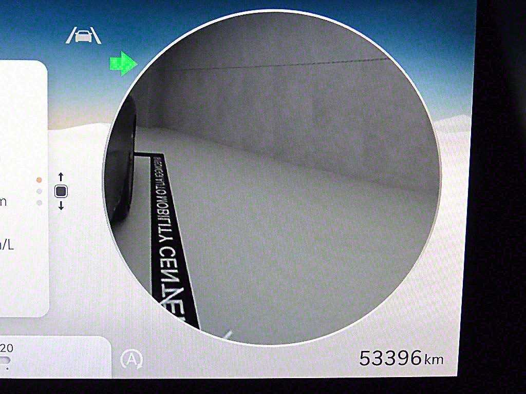 Genesis G90 - Vista 8