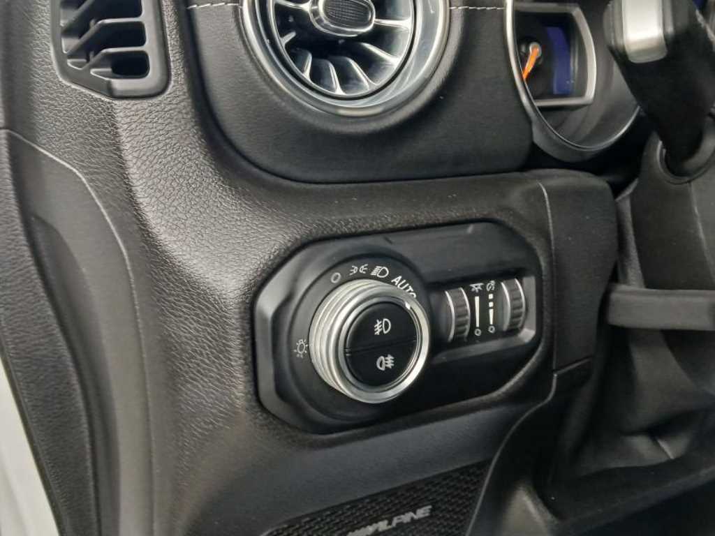 Jeep Wrangler - Vista 11