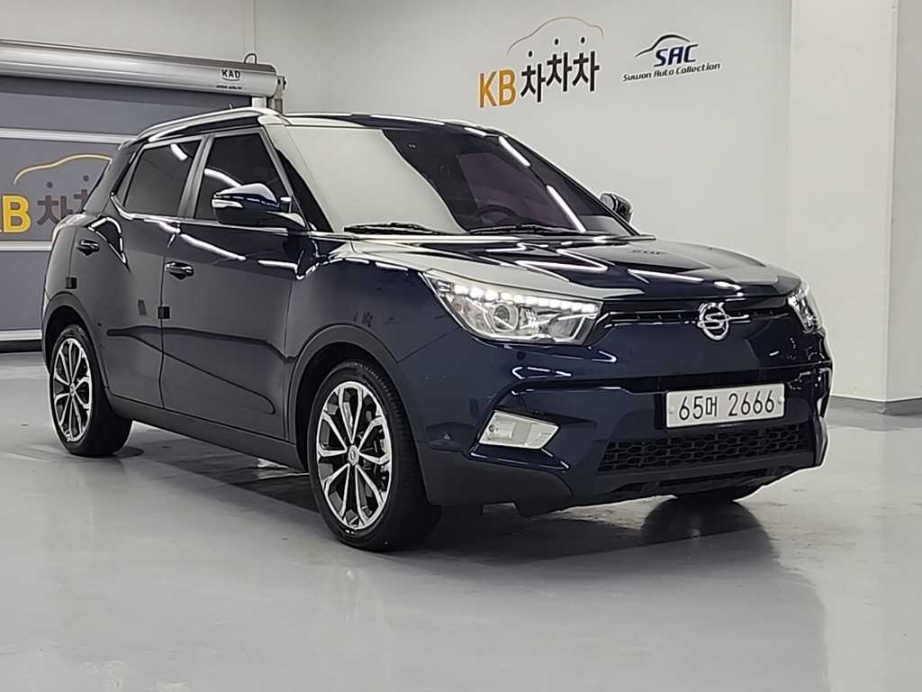 Ssangyong Tivoli - Vista 4