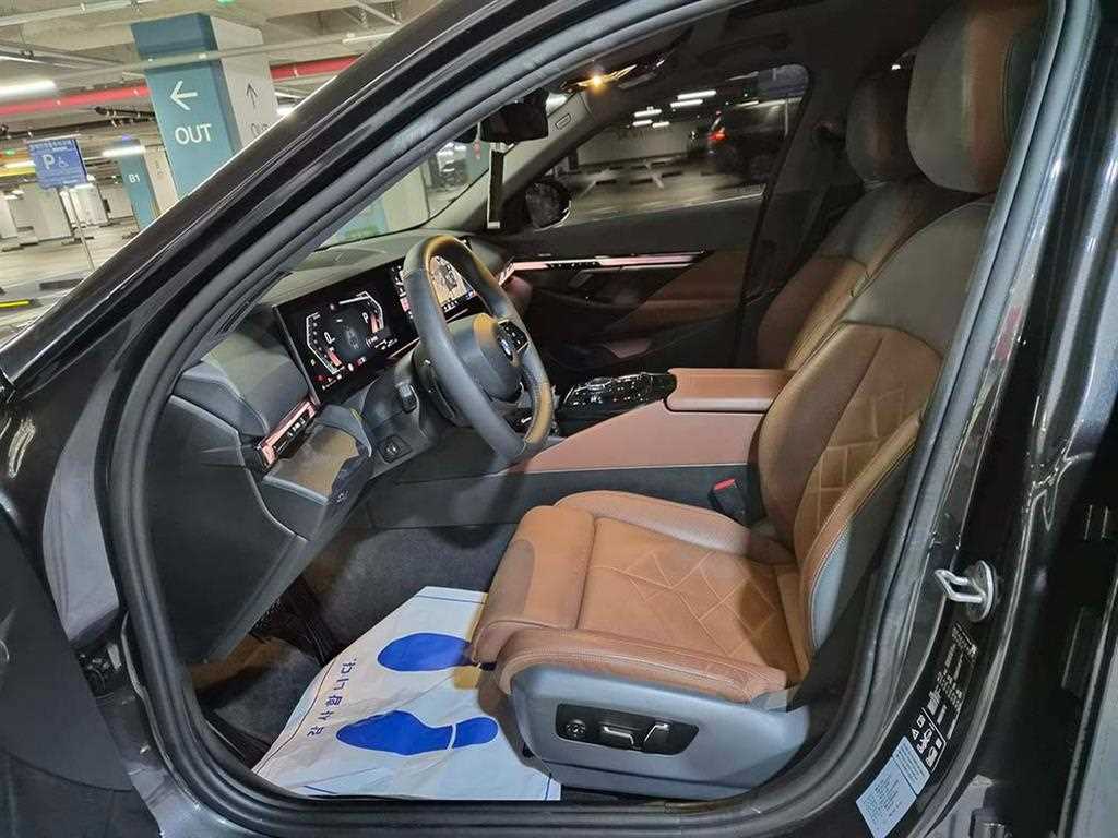 BMW 5 Series - Vista 6