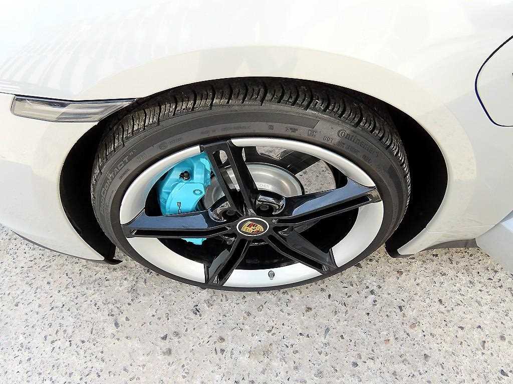 KIA Carnival - Vista 4