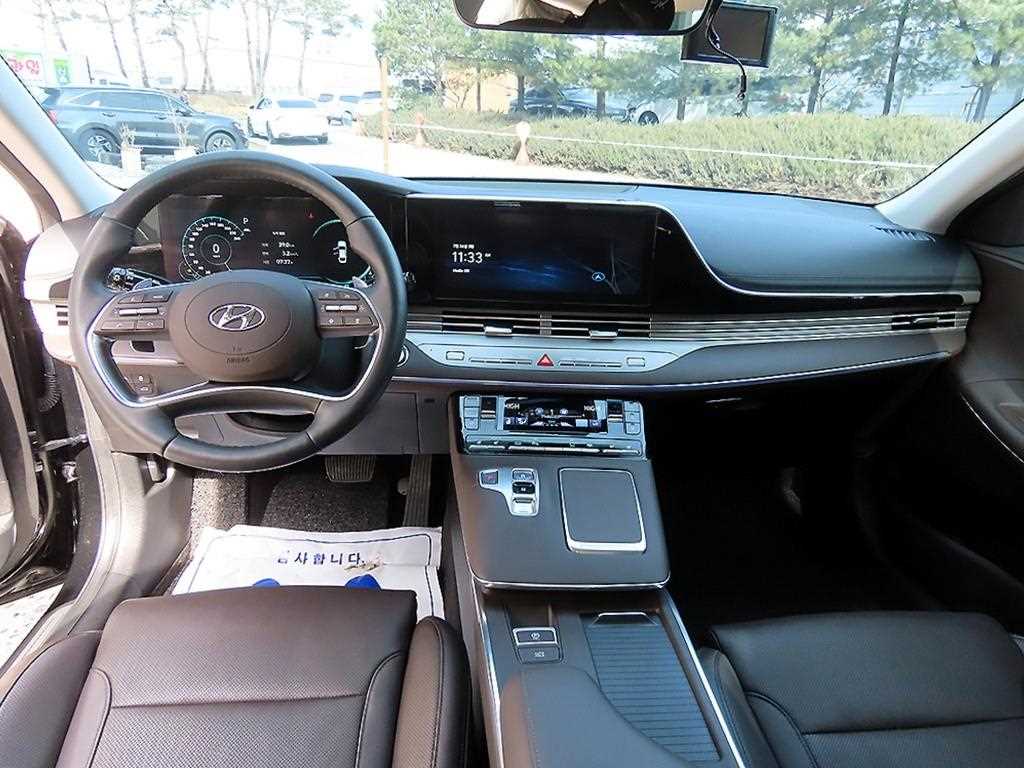 HYUNDAI Grandeur - Vista 7