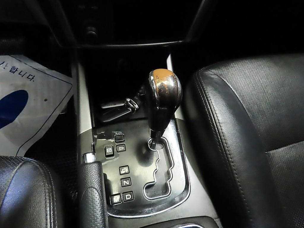 Ssangyong Korando - Vista 12