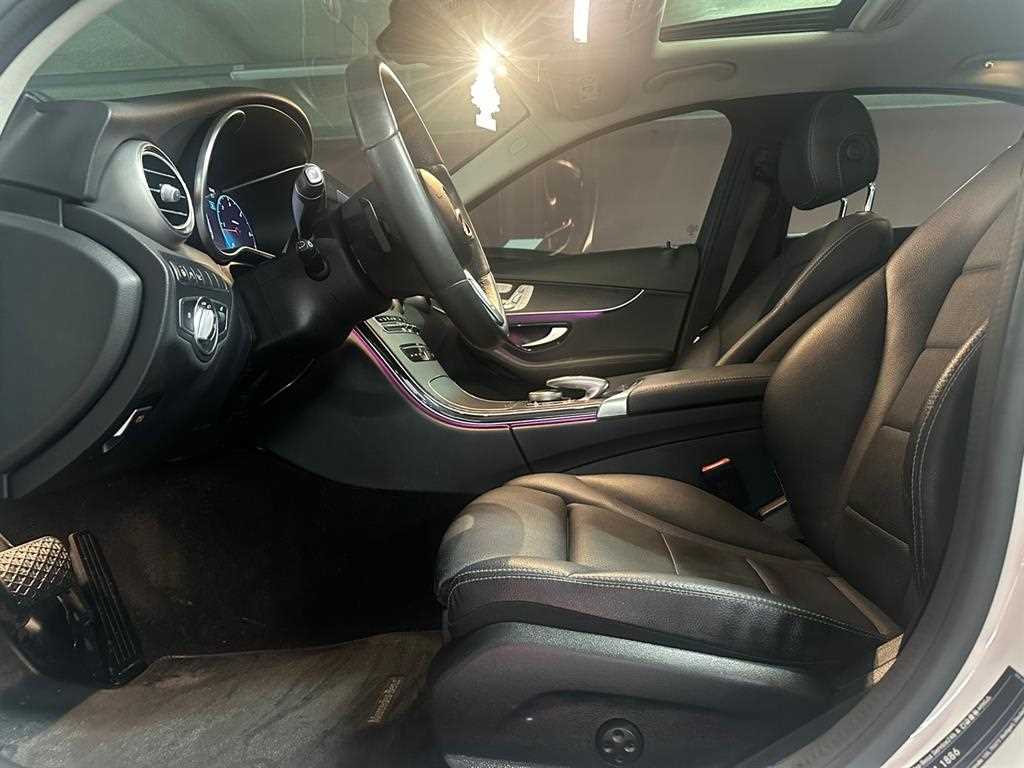 Mercedes Benz C Class - Vista 9