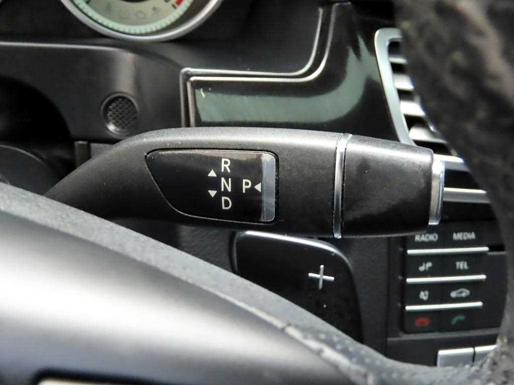 Mercedes Benz E class - Vista 10