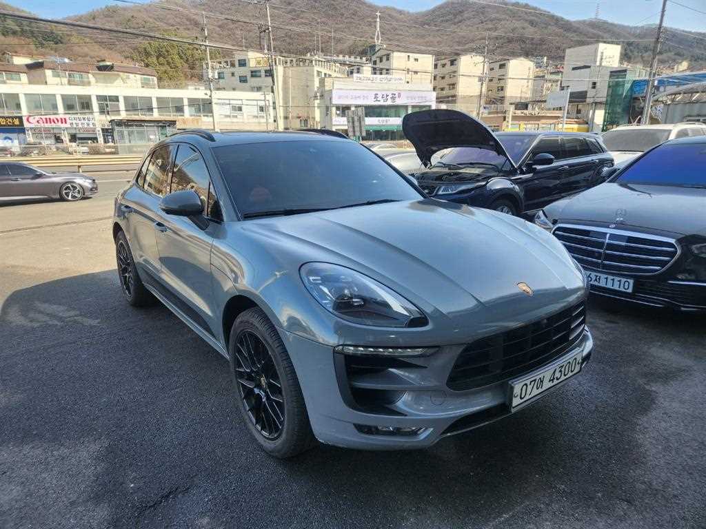 Porsche Macan - Vista 2