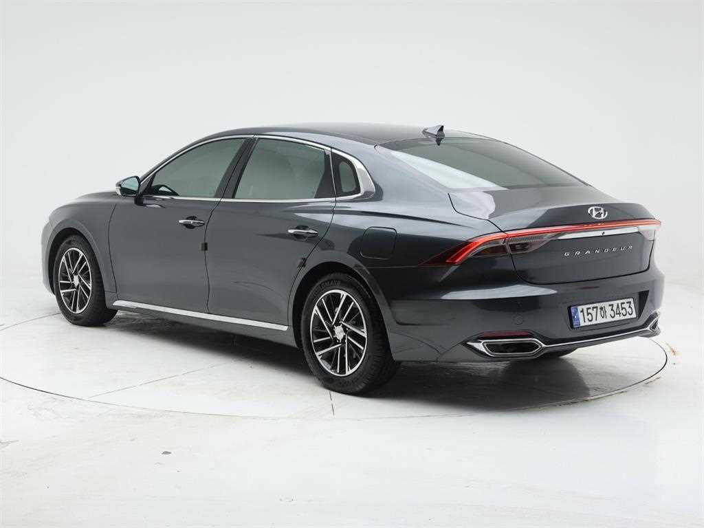 HYUNDAI Grandeur - Vista 4