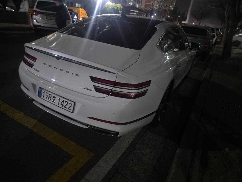 Genesis G80 - Vista 5