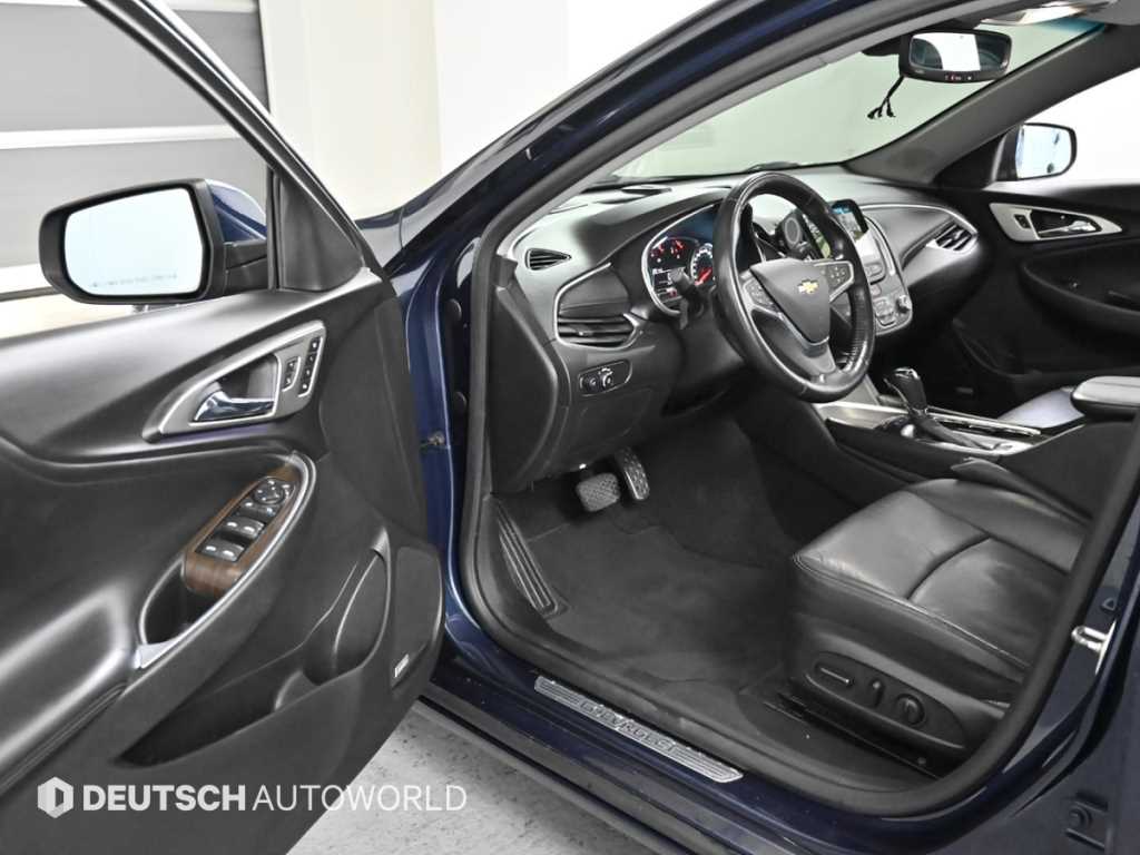 Chevrolet Malibu - Vista 11