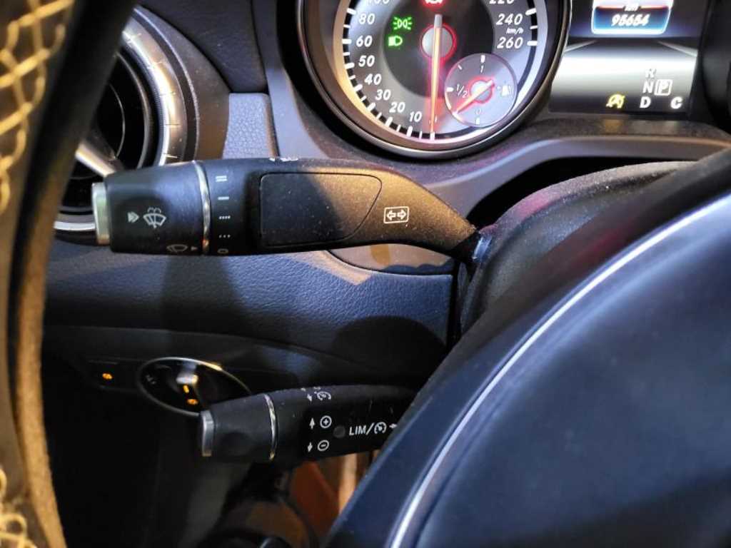 Mercedes Benz CLA Class - Vista 11