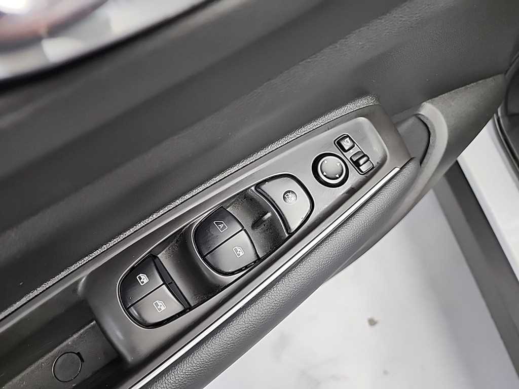 SAMSUNG QM6 2019 Blanco - Importación desde Corea - HF Imports Iquique - Foto 18