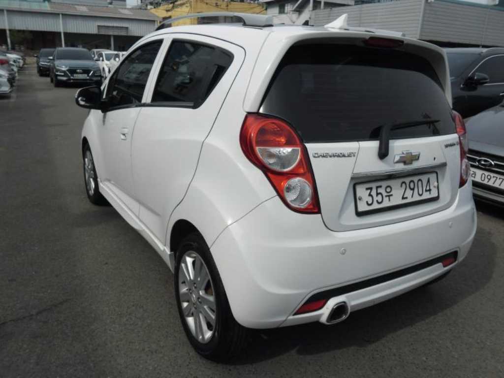 Chevrolet Spark - Vista 4