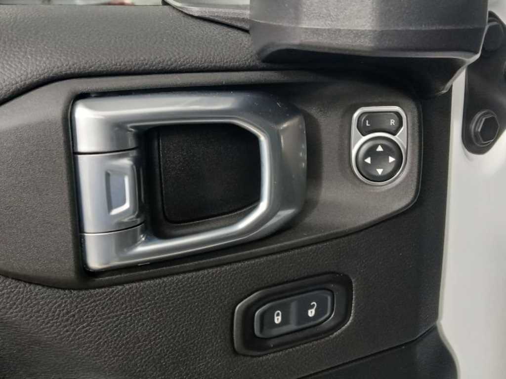 Jeep Wrangler - Vista 10