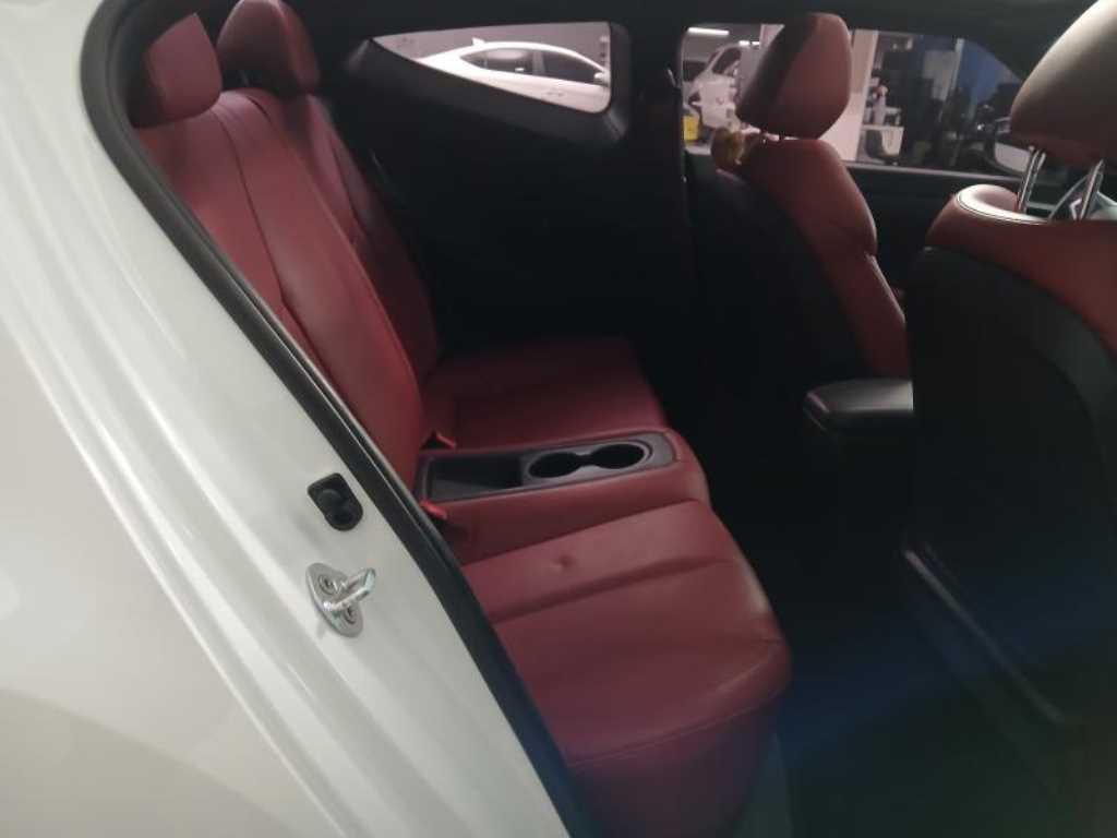 HYUNDAI Veloster - Vista 7