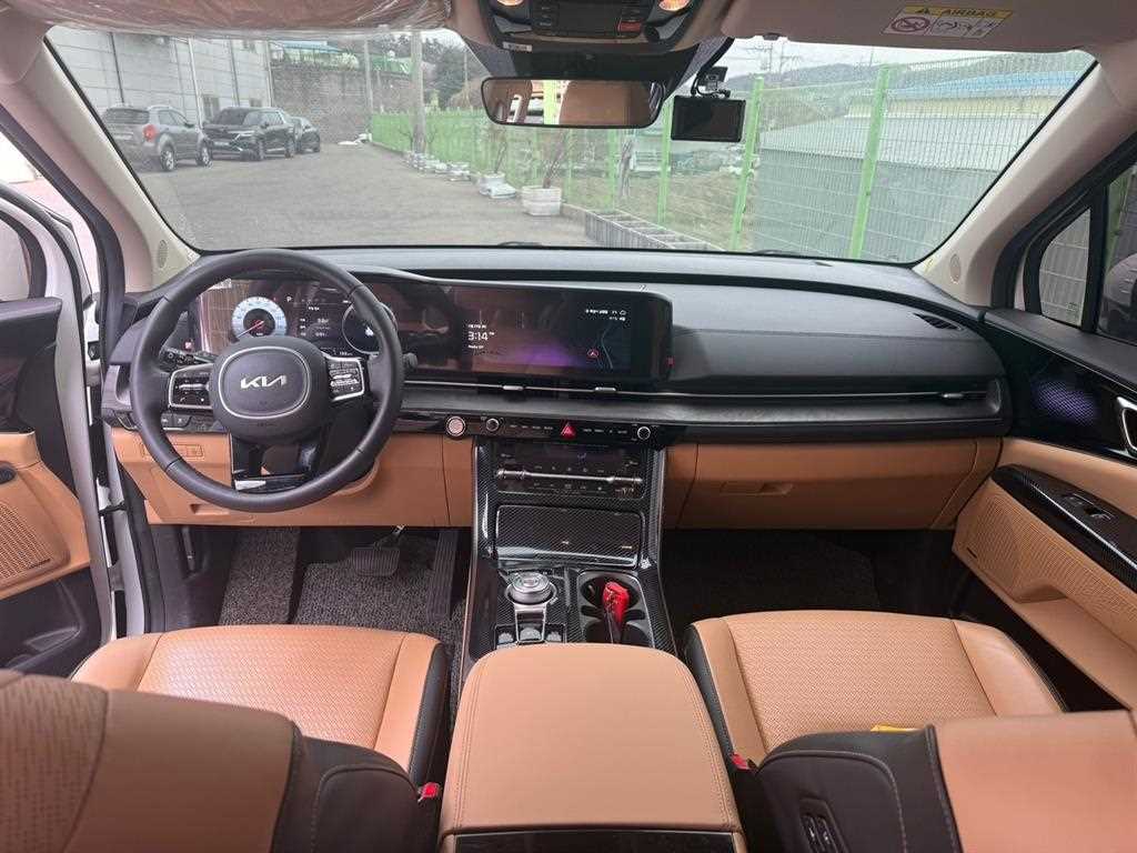 KIA Carnival - Vista 7