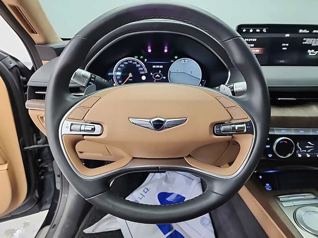 Genesis G80 - Vista 9