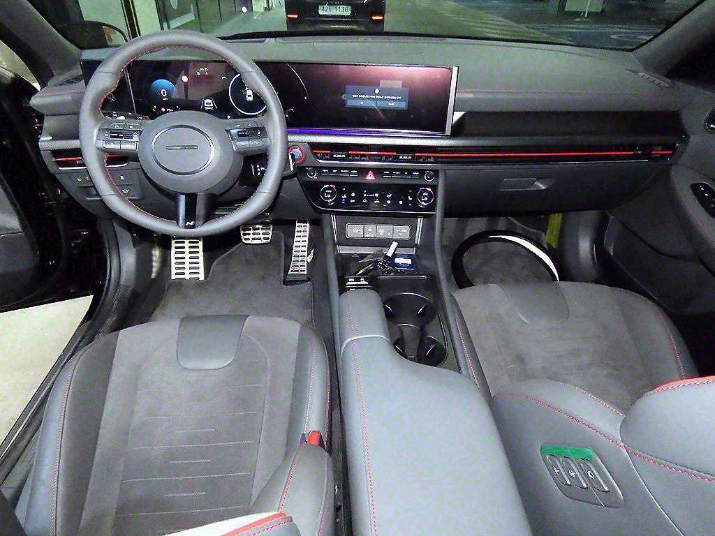 HYUNDAI Sonata - Vista 10