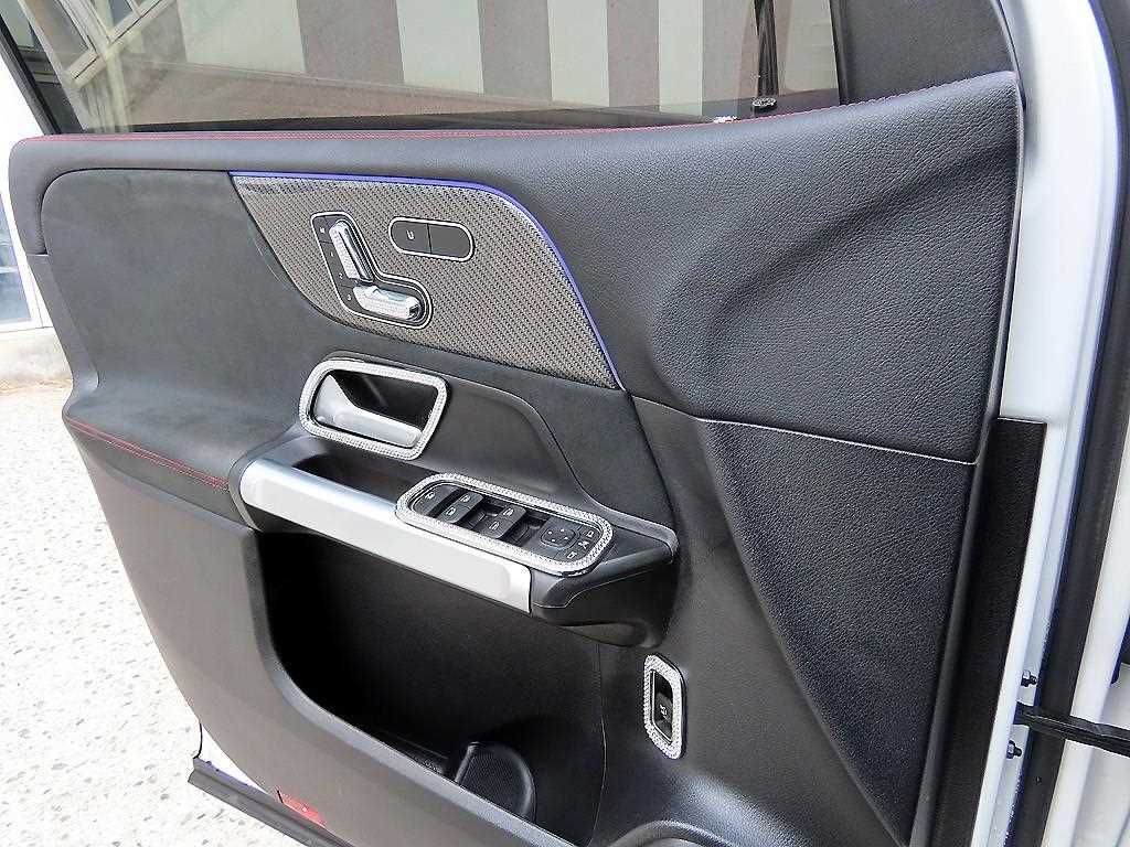 Mercedes Benz GLB Class - Vista 11