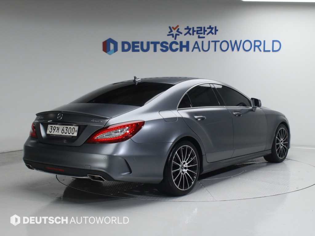 Mercedes Benz CLS Class - Vista 2