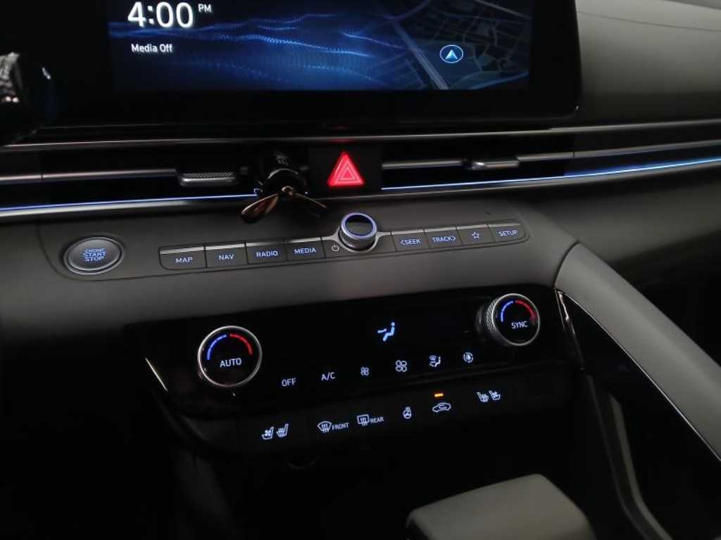 HYUNDAI Avante - Vista 12