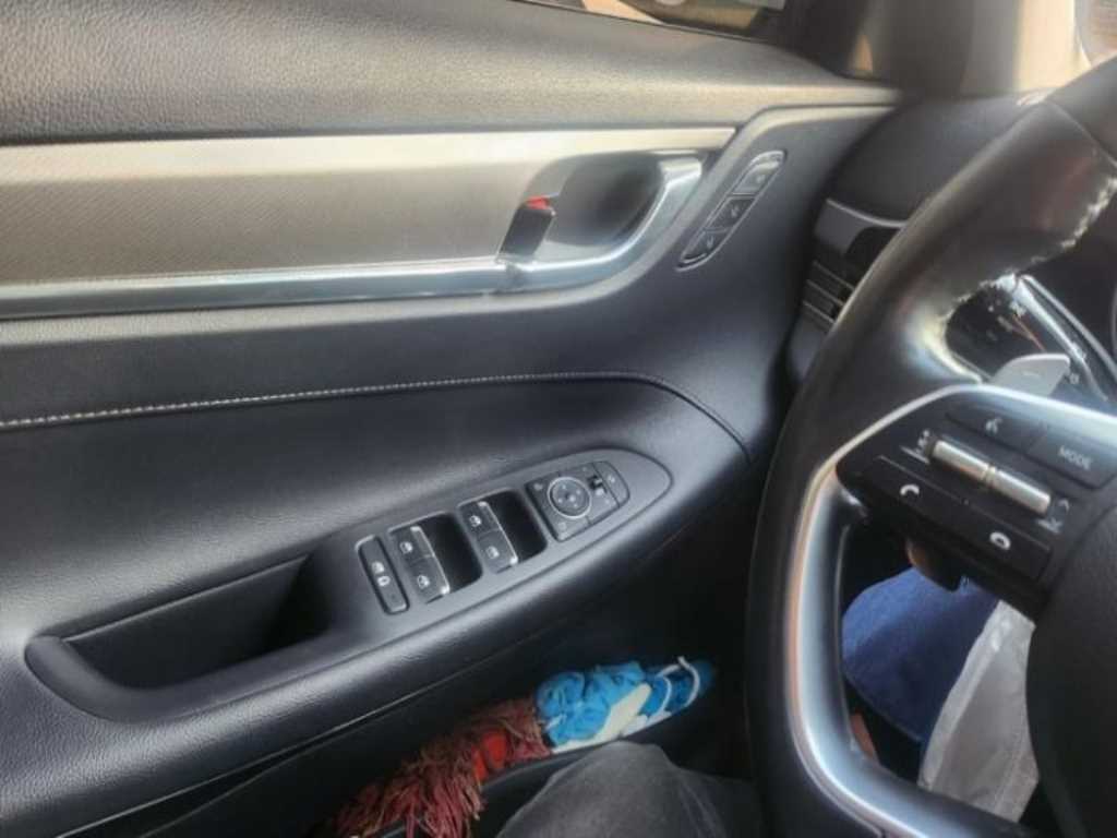 HYUNDAI Grandeur - Vista 7