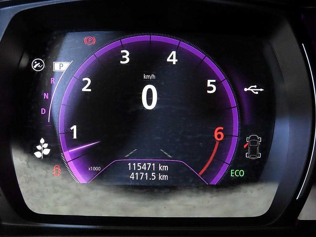 SAMSUNG QM6 - Vista 9