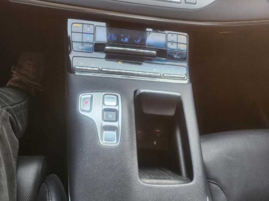 HYUNDAI Grandeur - Vista 6