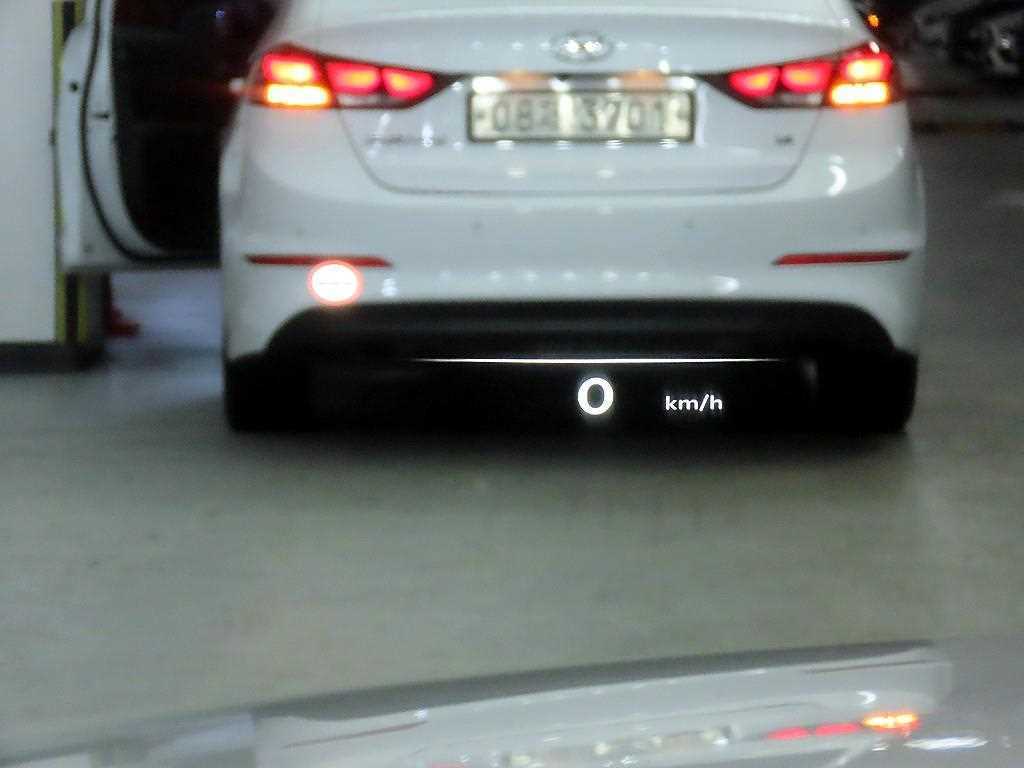 Genesis G80 2025 Blanco - Importación desde Corea - HF Imports Iquique - Foto 13