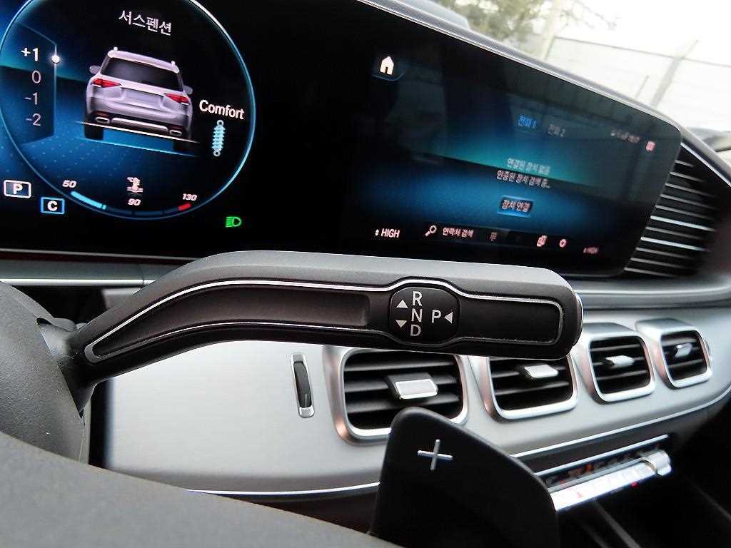 Mercedes Benz GLE Class - Vista 10