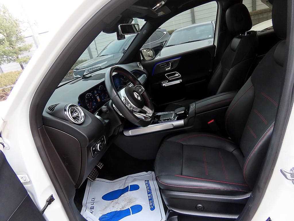 Mercedes Benz GLB Class - Vista 5