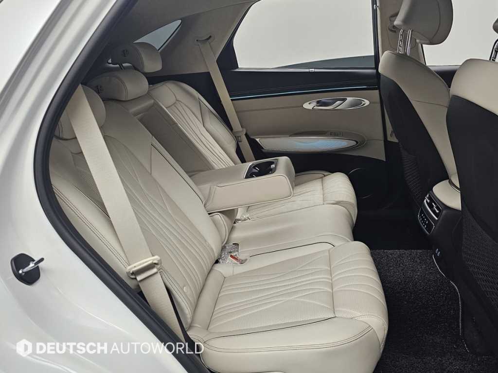 Genesis GV70 - Vista 12