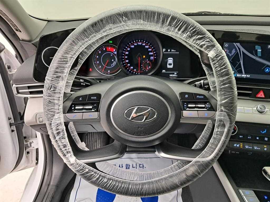 HYUNDAI Avante - Vista 7