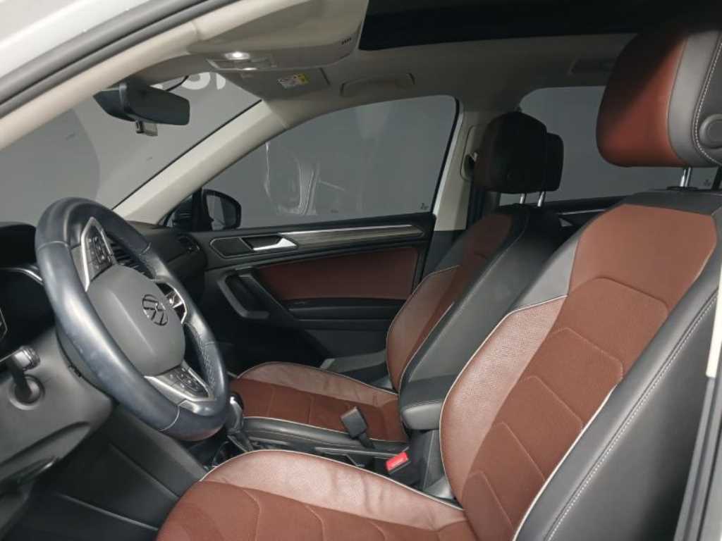 Volkswagen Tiguan - Vista 7