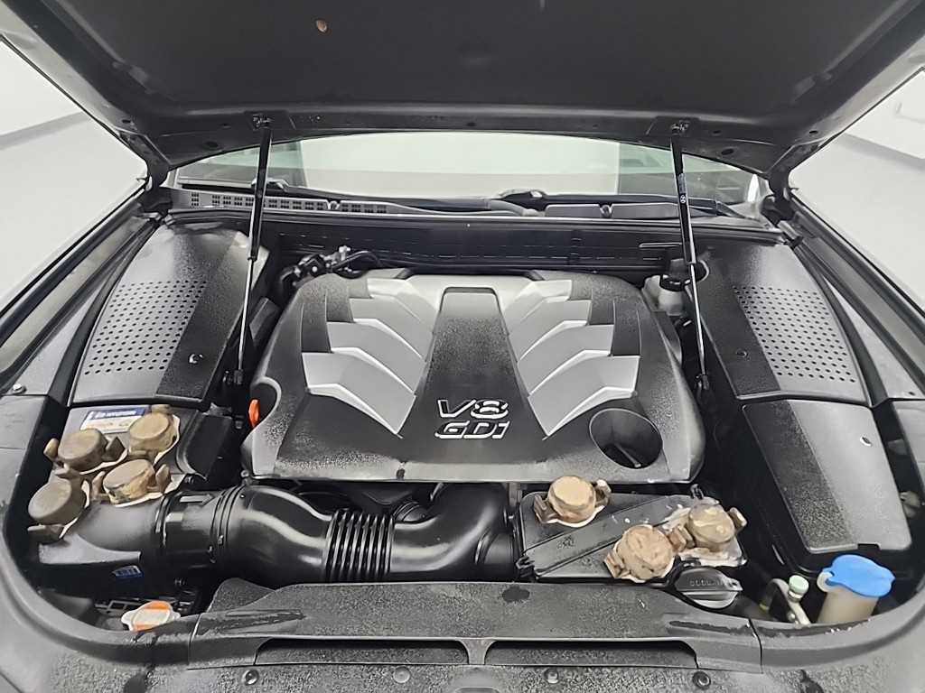 HYUNDAI Equus - Vista 5