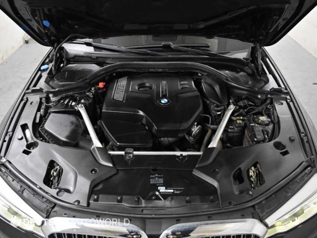 BMW 5 Series - Vista 6